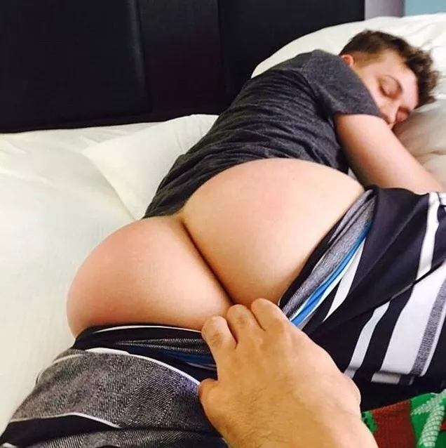 Sneak Peak posted by Mad4Reddit