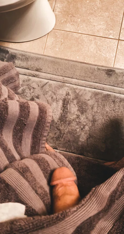 Sneaky (m)ofo by Imthatguy5269