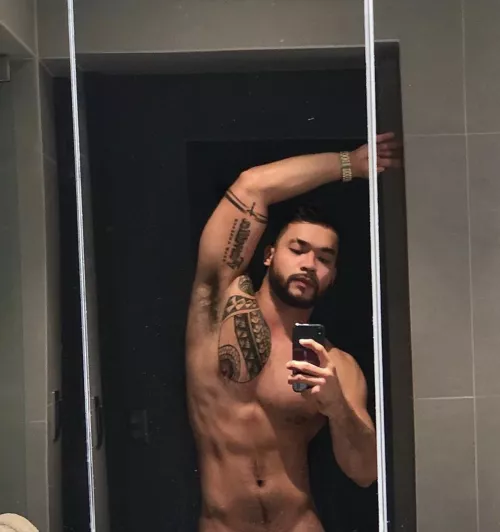 Sniff, kneel and worship! by sexypuffdaddy