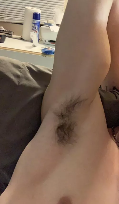 Sniff your armpits rn and tell me what they smell like in detail 😏😏… by Justthereforthesex