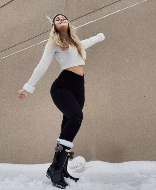 Snow bunny! 😁❄️🐰 by RayzerIn6ix