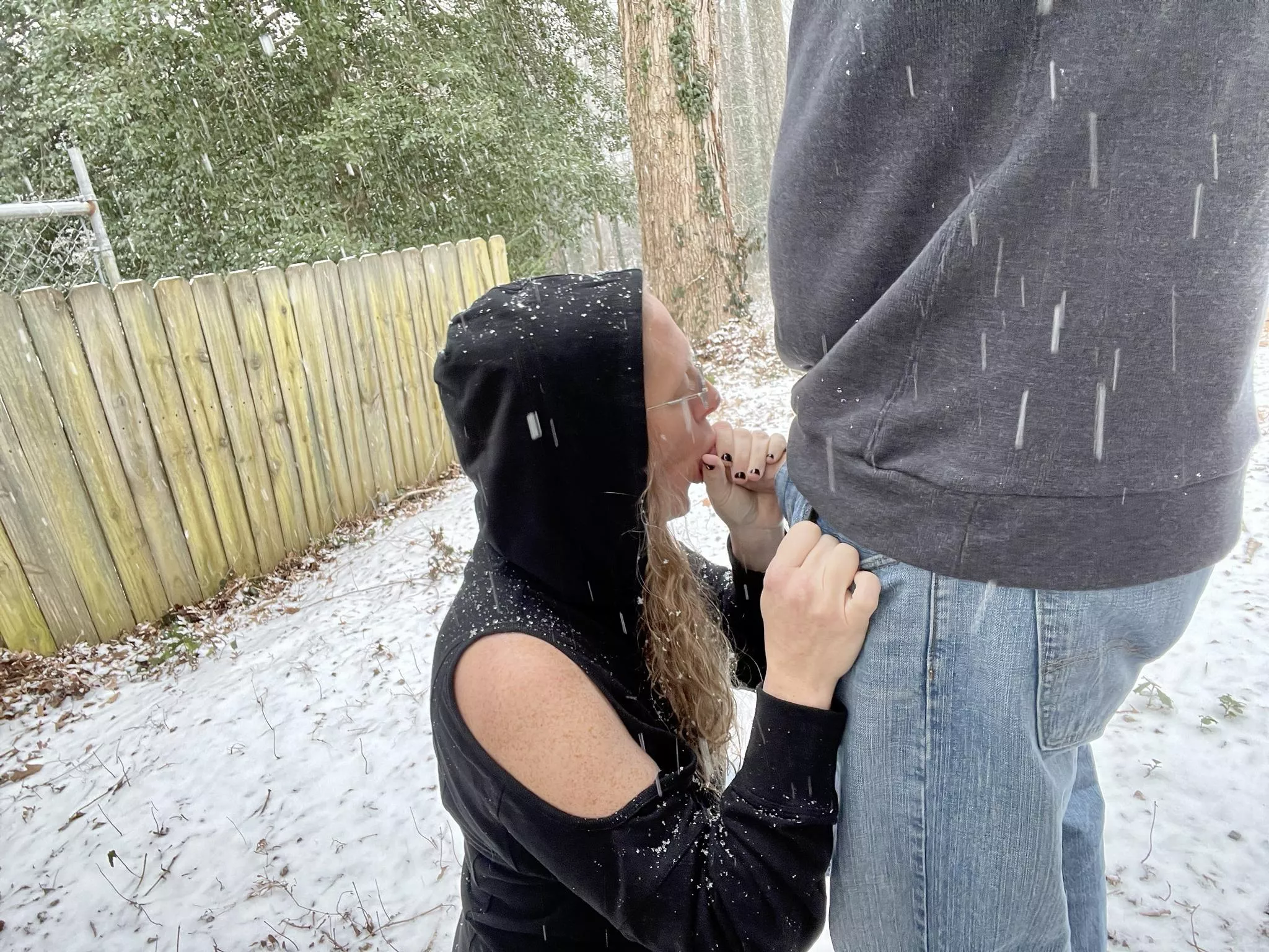 Snow day [img] posted by BoredMilf2019