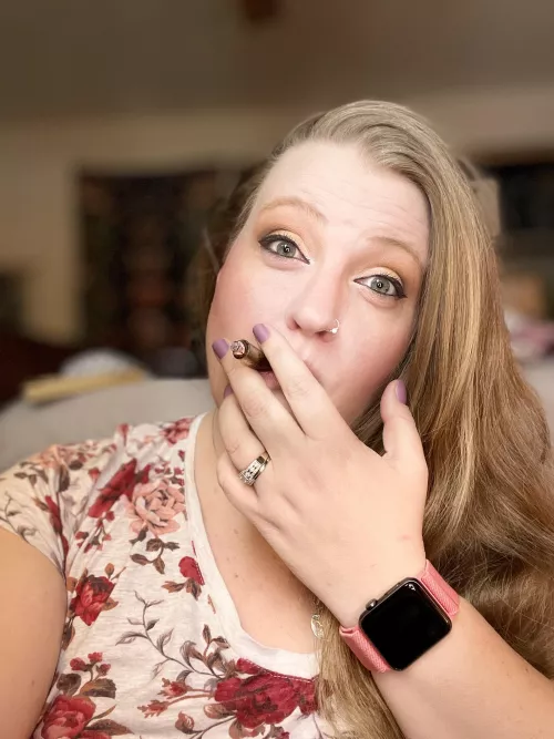 Snowed in. So it’s blunt:30! by TwoLipFest