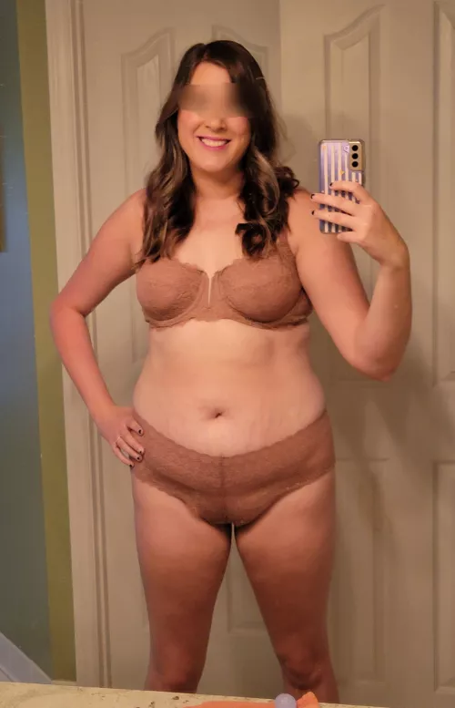 Snuck this pic in before my Saturday started! PS Go Braves! (F 31) by MILFbabe90