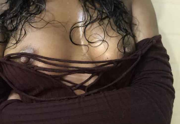 So cold during the winter my nipples are hard. by mywetkissesz