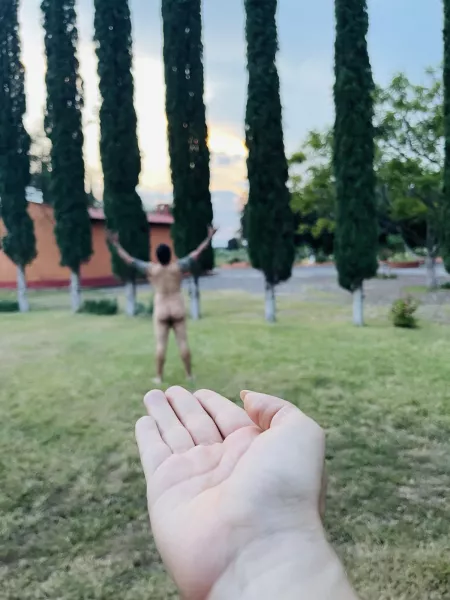 SO decided to goof around instead of doing her job by theavengeravenge