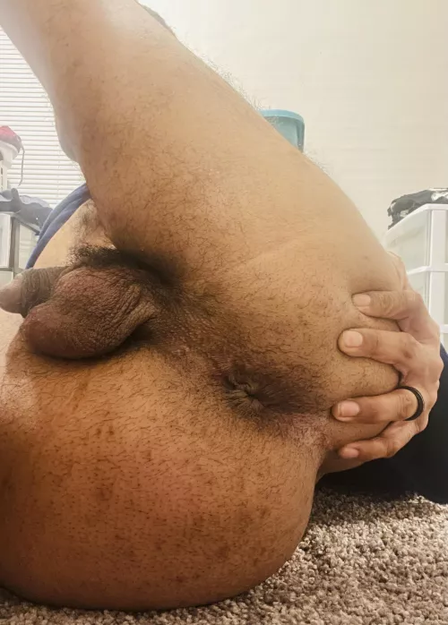 So fucking horny. 🍑🍆💦 by DiamondndRough1988