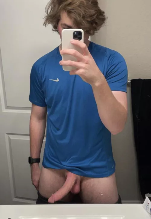 so horny girls hmu by Equivalent-Zebra-611