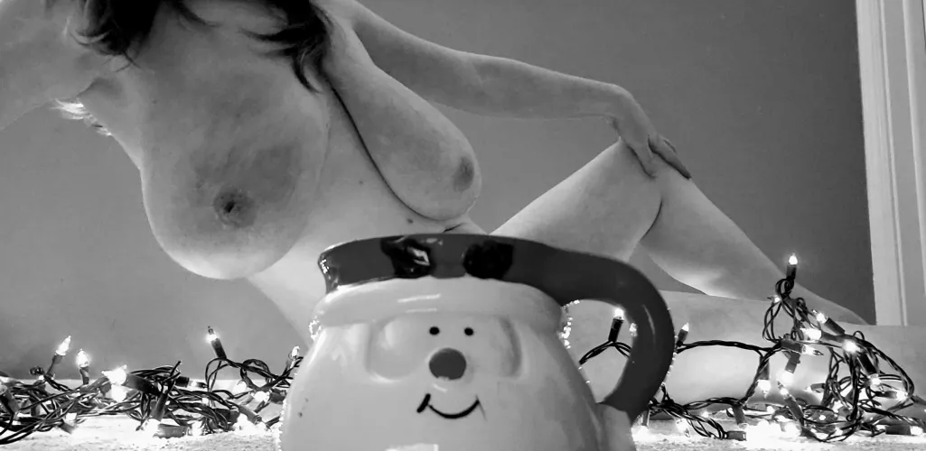 🎶So hurry down my chimney tonight 🎶🎄🎅 by redditaccount2nd