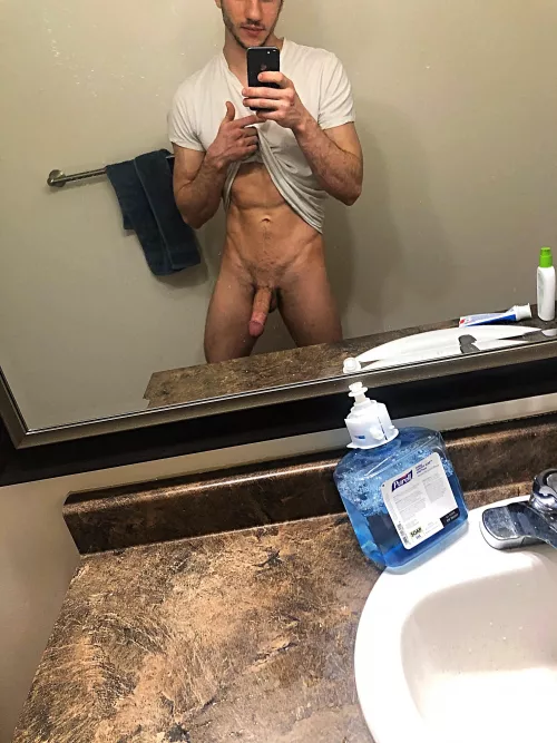 So much to offer 🥺 by tymoorexx