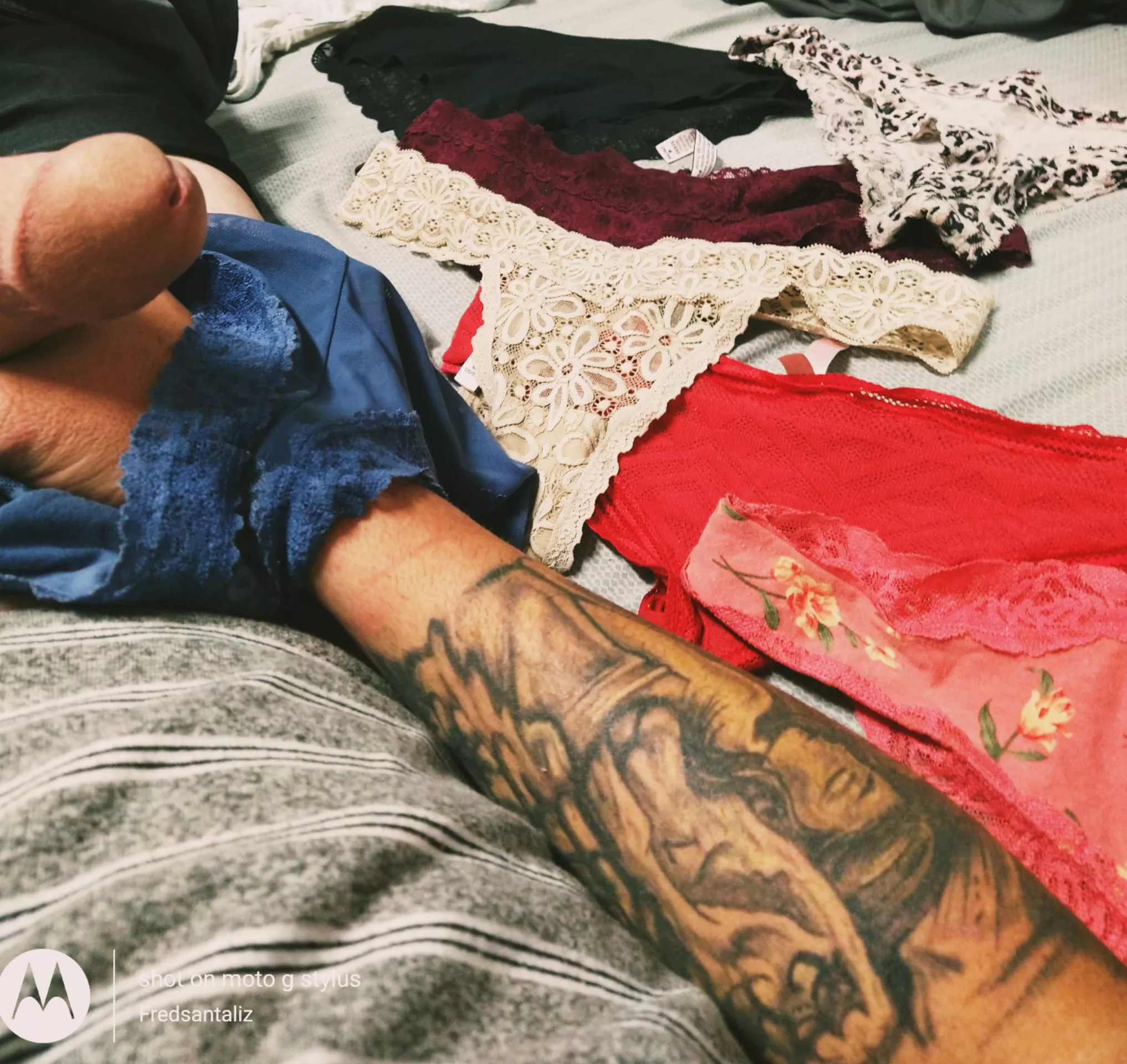 So my boss ask my to cum over and help her with some house stuff, she had to go meet a Clint and left me alone needless to say I spray my kids all over her lil panties posted by freddyjunior16