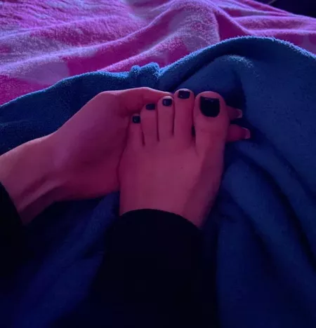 So soft and warm. Do you want some? by valeriefeet99