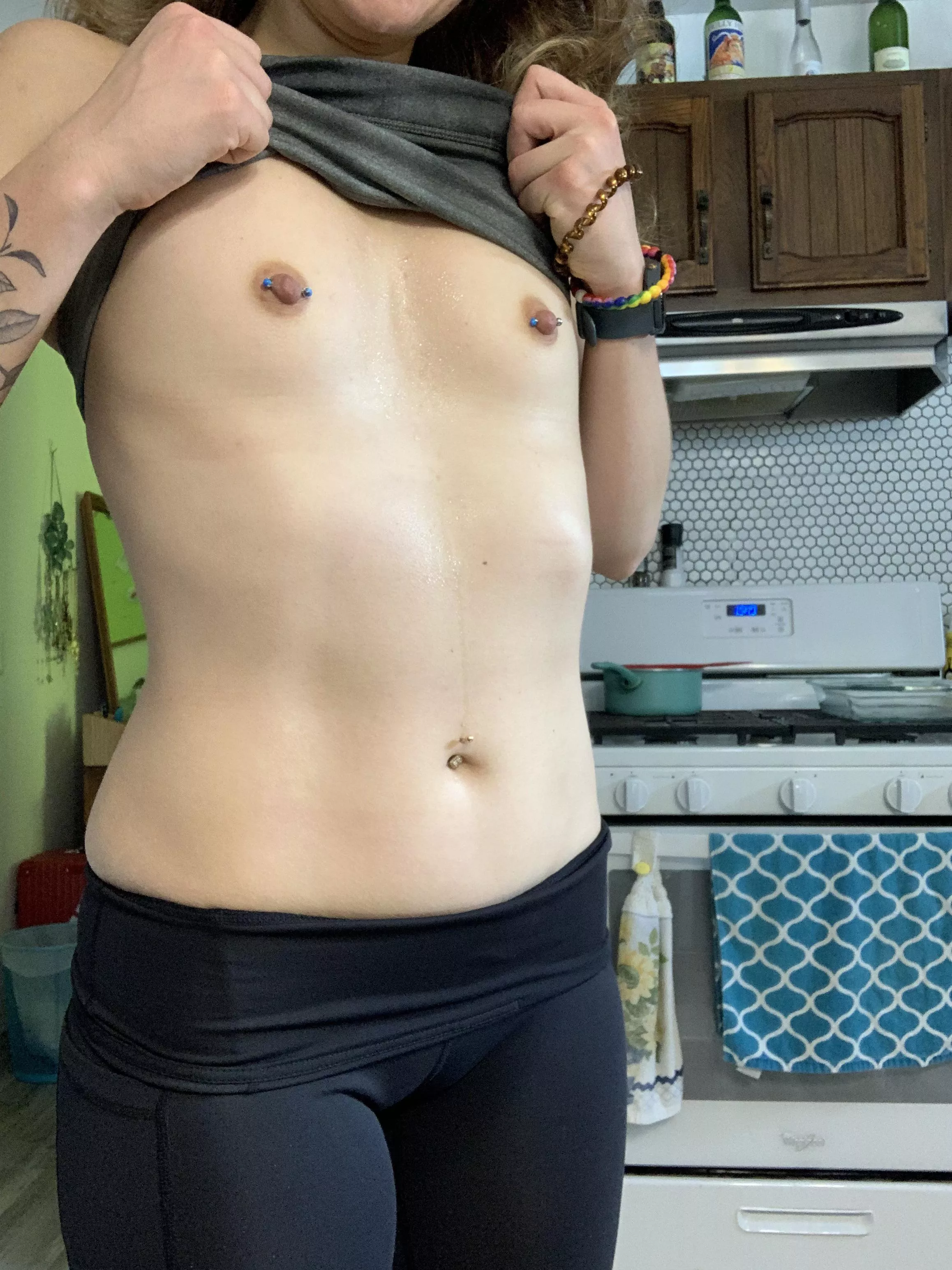 🥵 so sweaty after my workout posted by [deleted]