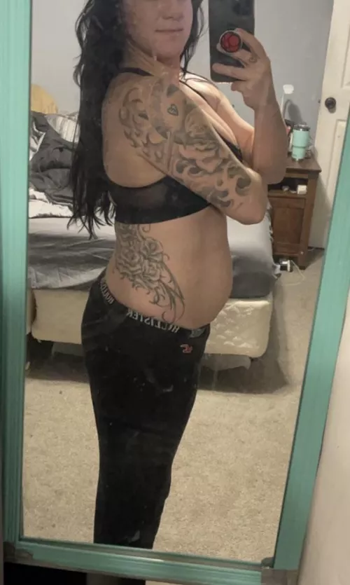 So tired from work today I need someone to rub oil on my belly will you help me? by SexyTaliyah