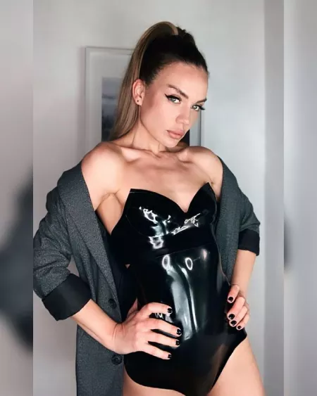 So very serious by altbubblr