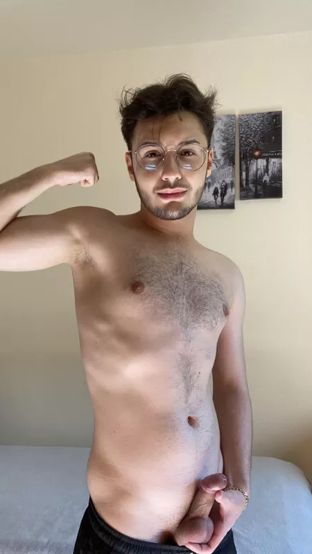 So what do y’all think of cocks in gym shorts by TheNerdWithShorts