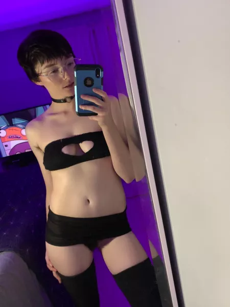 so what’s coming off first my top or underwear 😏 by squishbeen