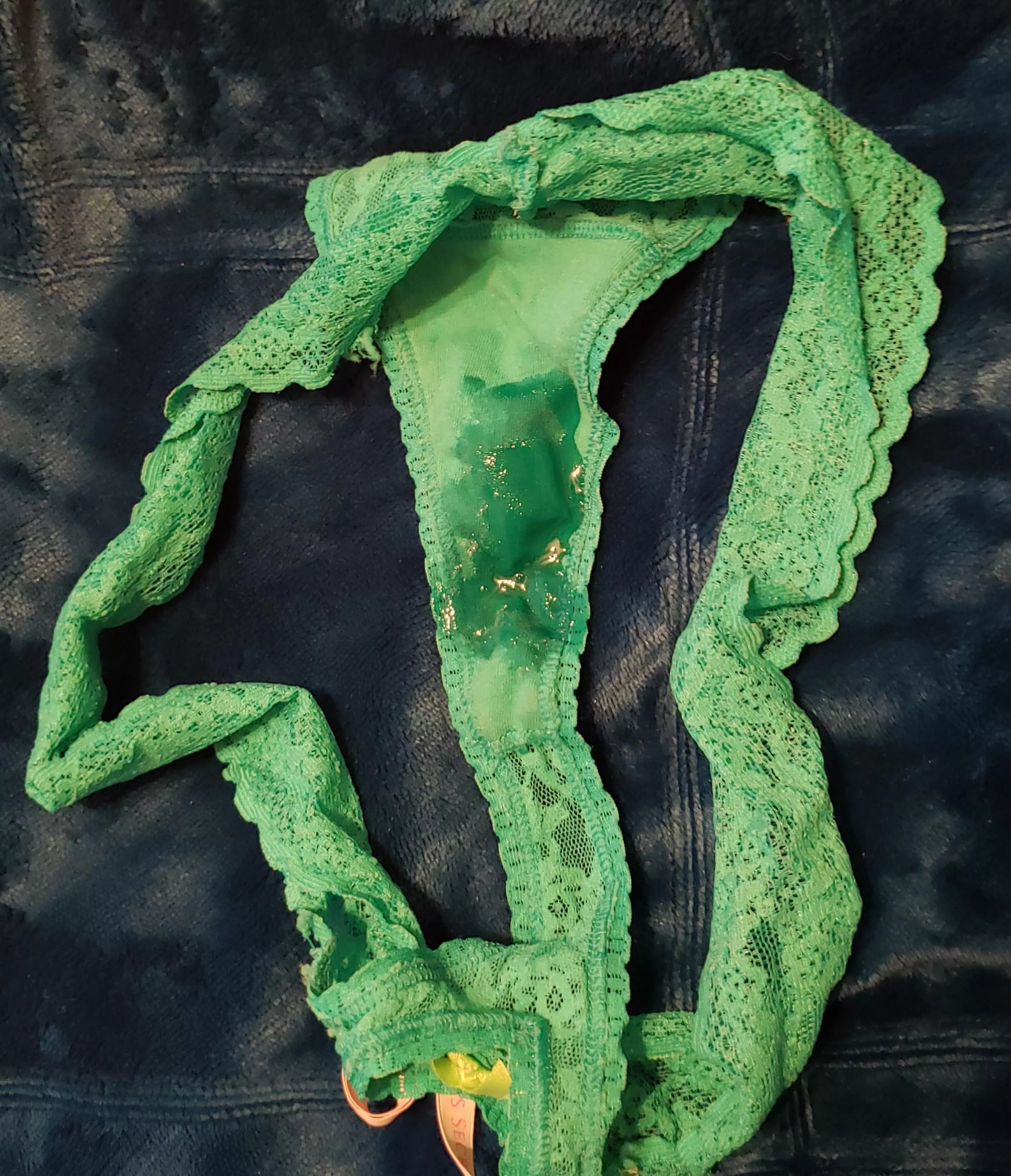 Soaking 😉💋 posted by chayes123098