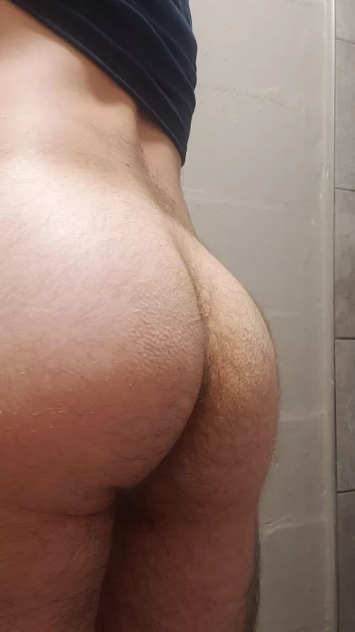 Soft cheeks by TheJizzprophet