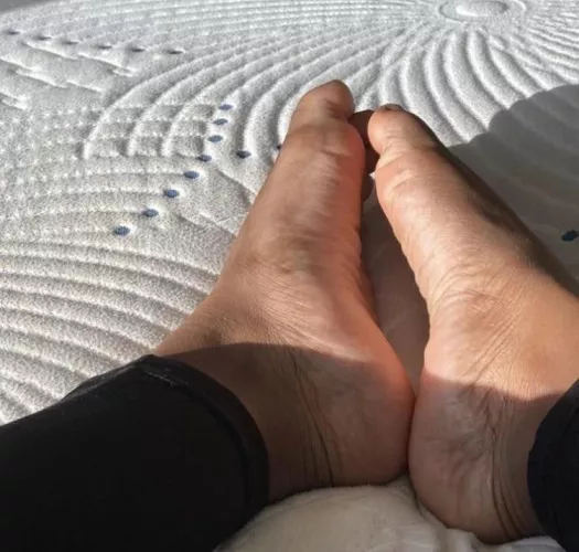 soft wrinkly soles 🥰😘 by NightProfessional605