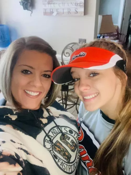 Softball momma & daughter 🥎🔥 by ganggang89882