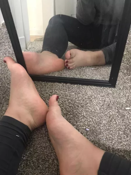 Soless. Dm me! by alexisBread