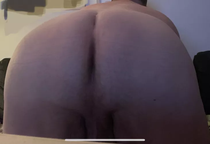 Some cake for my cake day! 🍰 by biposting69throwaway