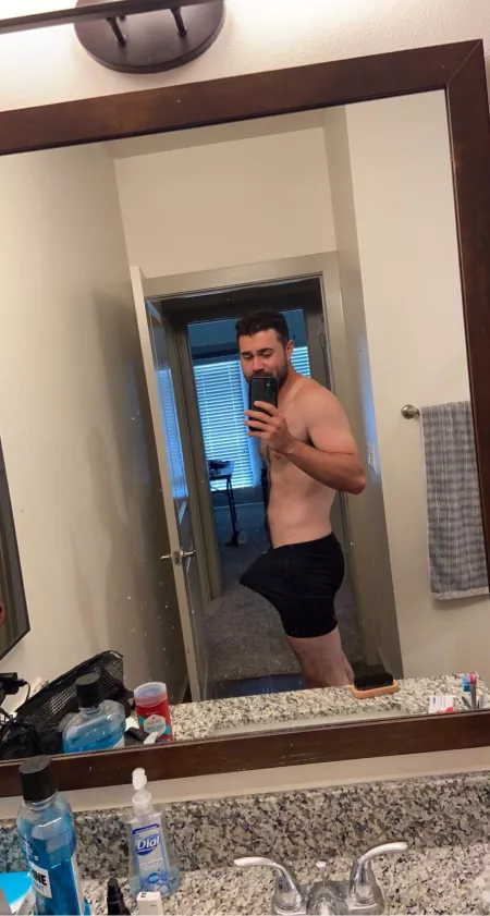 Some days it’s really hard to workout… by gmach413