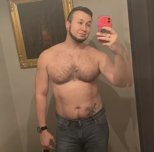 Some dude told me all I’m showing in my pics is stretch marks. He also told me to “eat more twinkies”. 👌😂 by OhJesusGross_