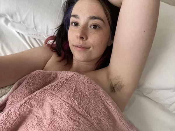 Some fuzzy pits for you to taste before bed 🤤 by ellietheelephant29