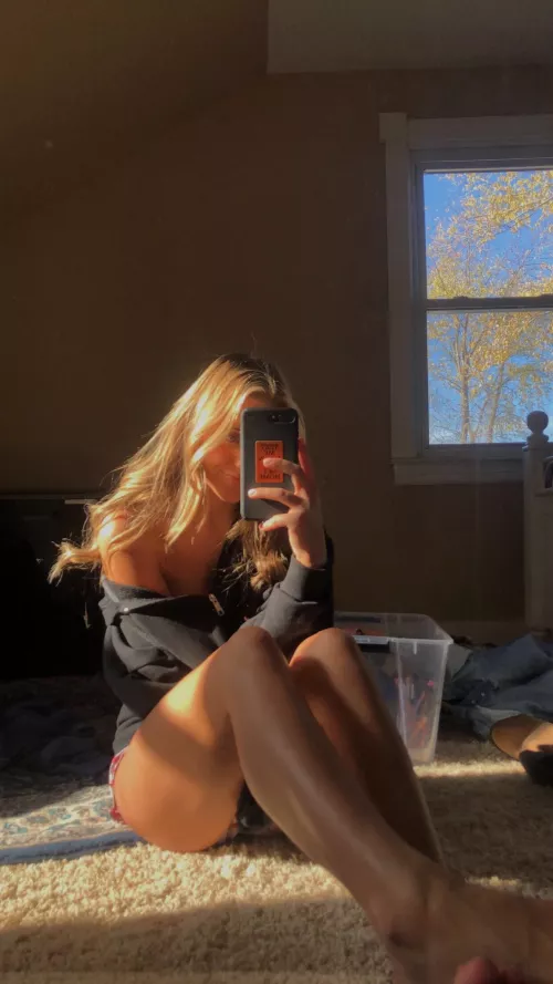 Some of you fellas could easily get between these legs just saying 😉 by DontDeleteThisOnee