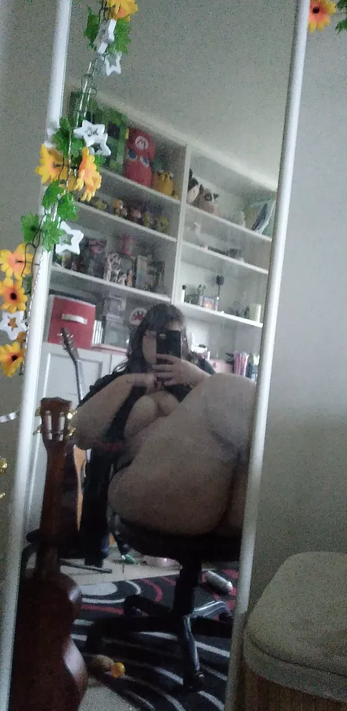 Some thigh along with the underboob by SailorAlaska