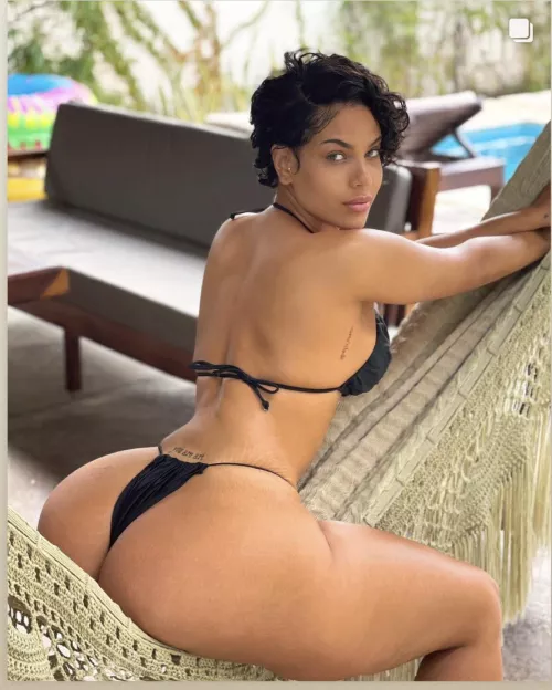 Some women are just beautiful 😍 by Pit-Master