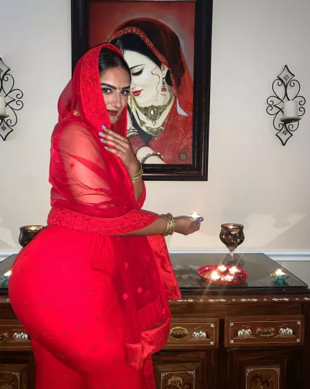 Somebody gimme her name and shit by plabanroy69_