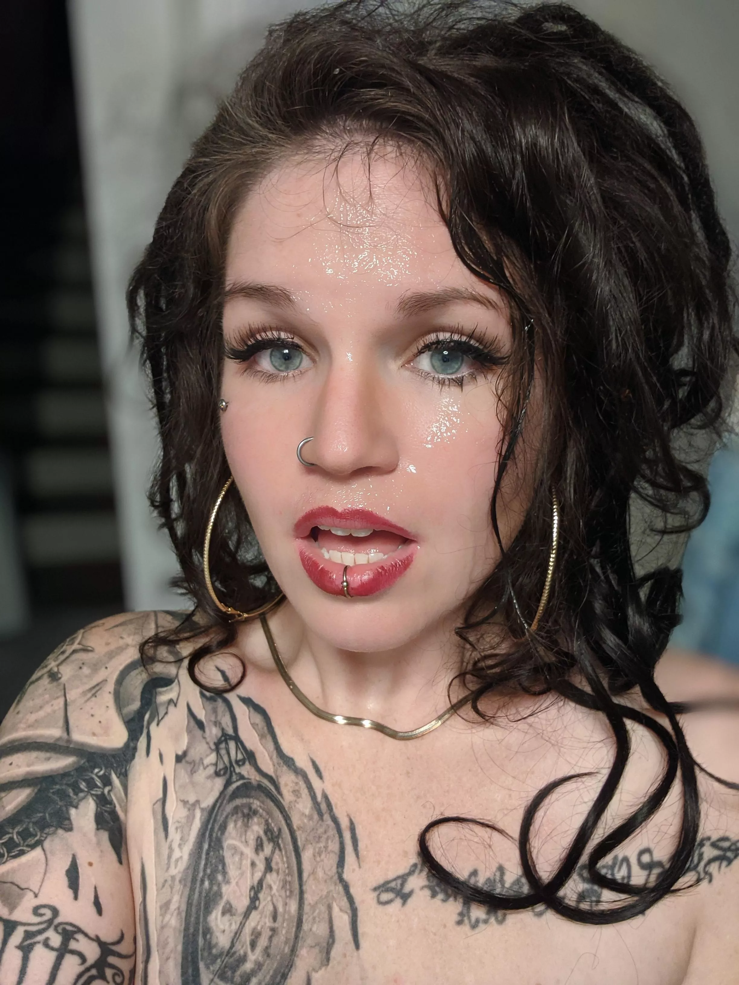 Somehow have never gotten cum in my hair before this posted by Jasmine_Erotica