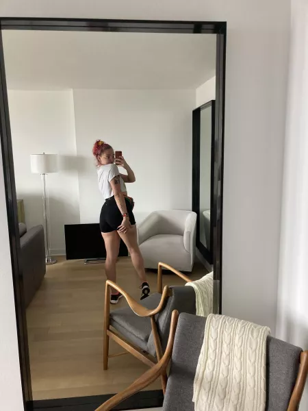 someone buy me a mirror like this so i can take cute nudes 😈 by missaliceglenn