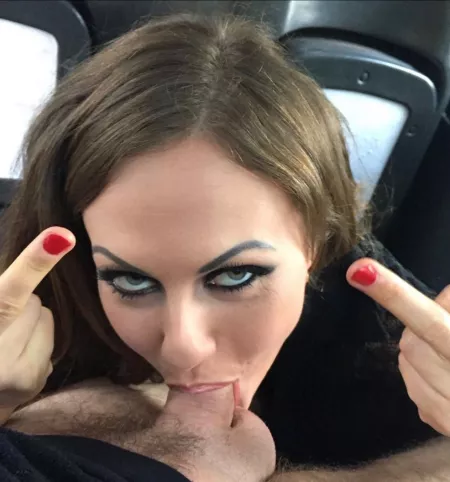 Someone challenged me to deepthroat cuz they thought I couldn't do it... by tinakayofficialxxx