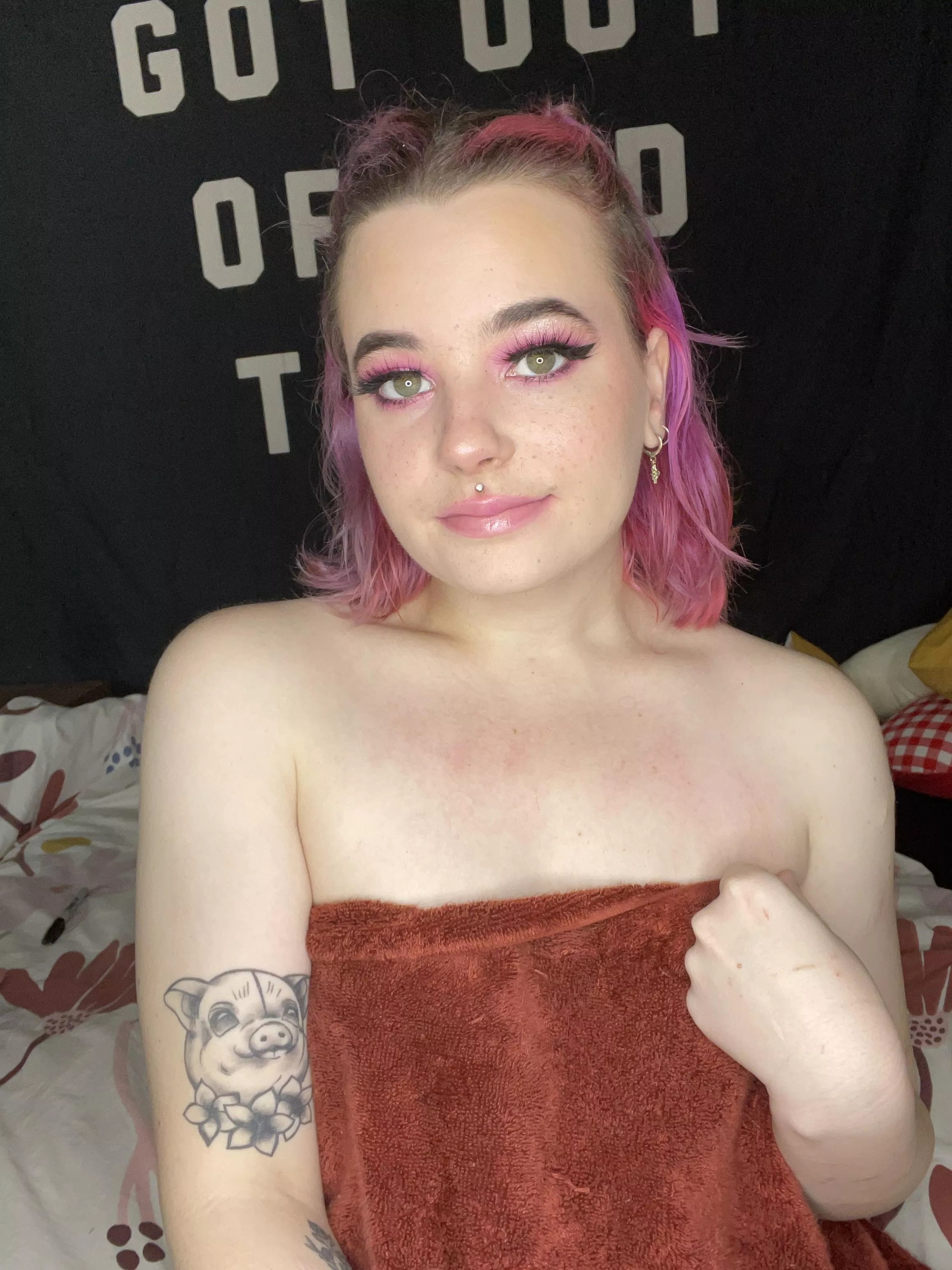 someone come fuck me pls posted by smokeyscarlet