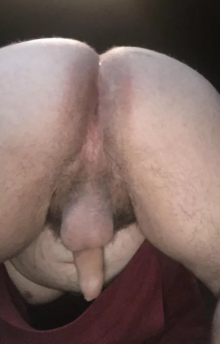 Someone come fuck this chubby ass by Antlie