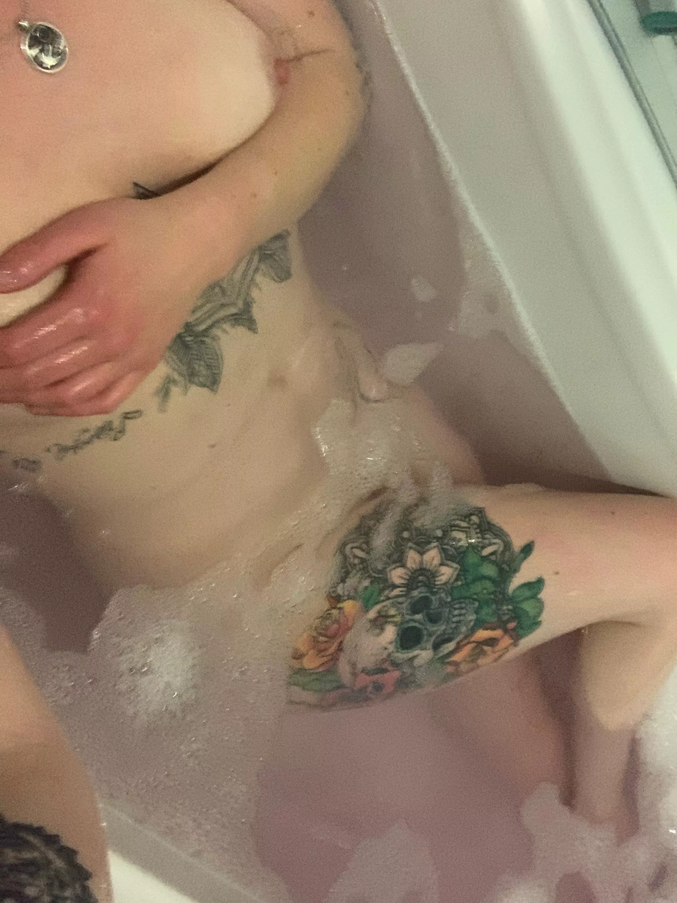 Someone come join me? posted by s4mskies