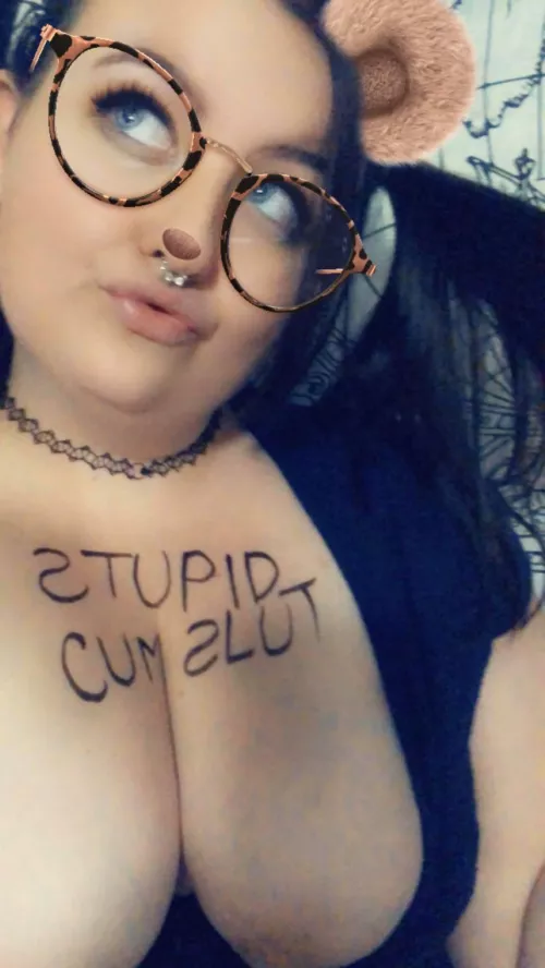 Someone come slap me around and roughly breed me 😋 by dumbbabx