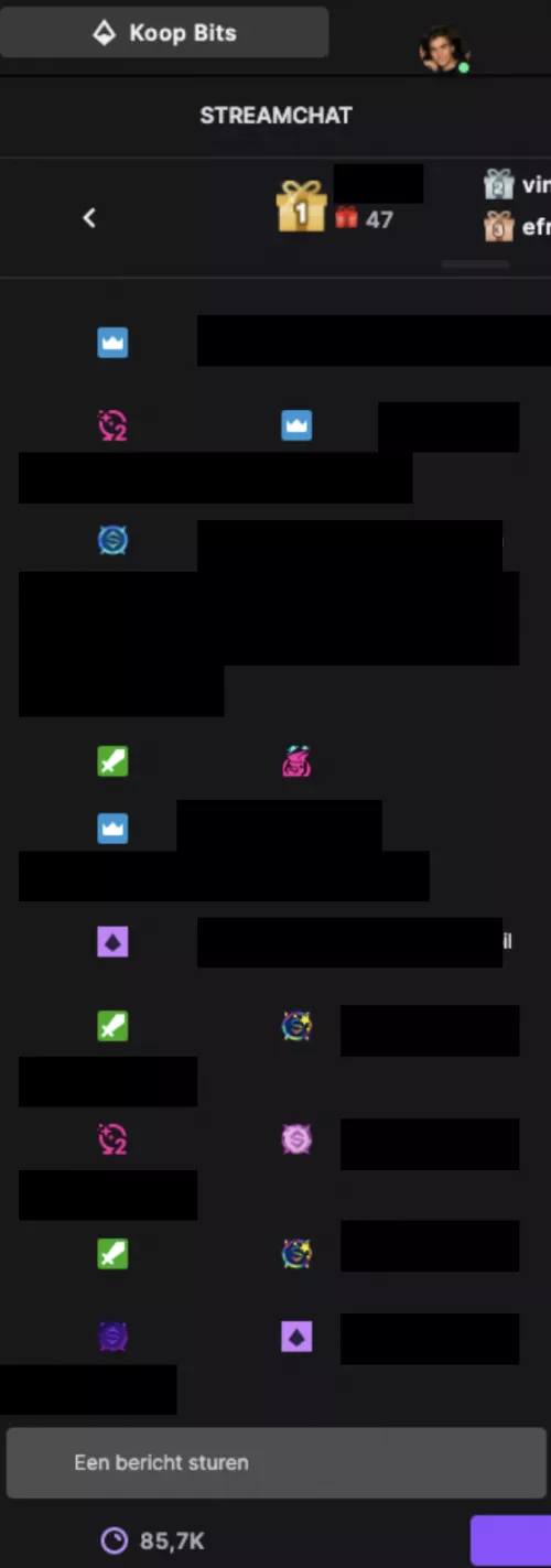 Someone else has this broken interface? Buttons of screen, weird spaces, badges are spaced around,... by Compilar