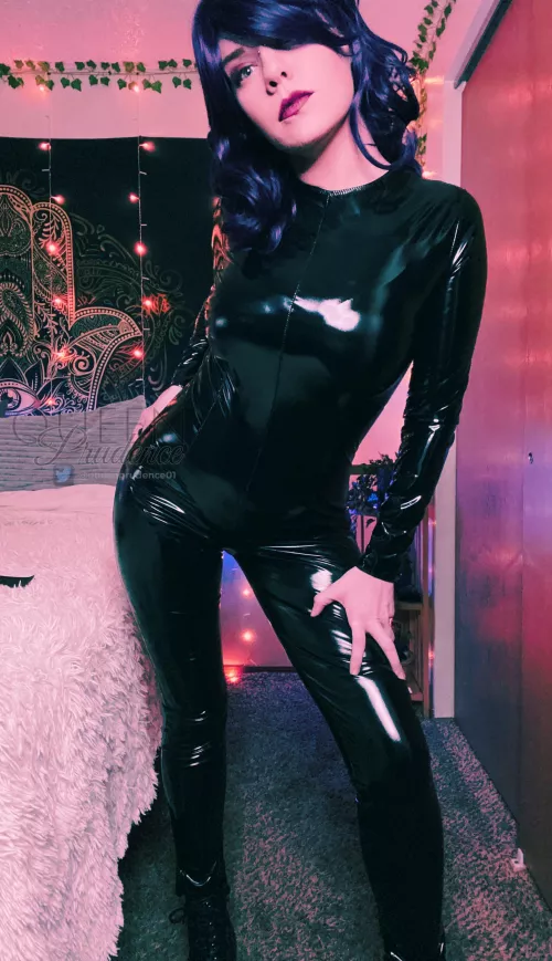 Someone said my suit looked “heavy”… but I really don’t think so 🤷‍♀️ by Dear_Prudence01