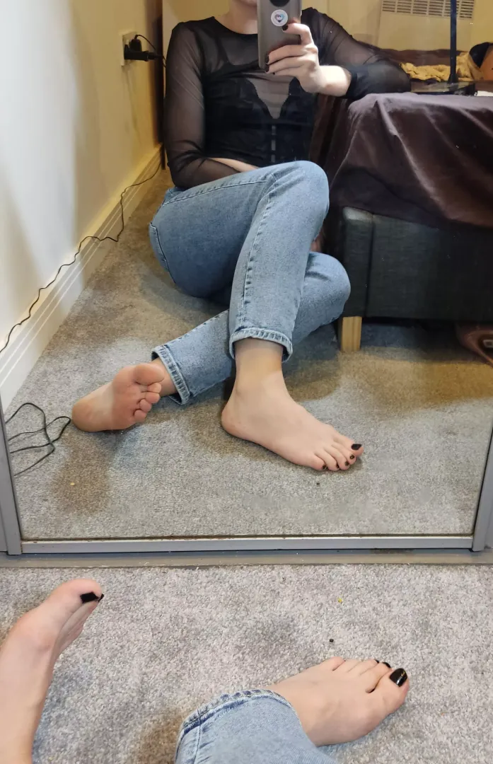 Someone said my toes were too long 😭 posted by 72720