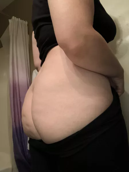 Someone said the other day that crinkle fries make crinkle thighs. by markiejess