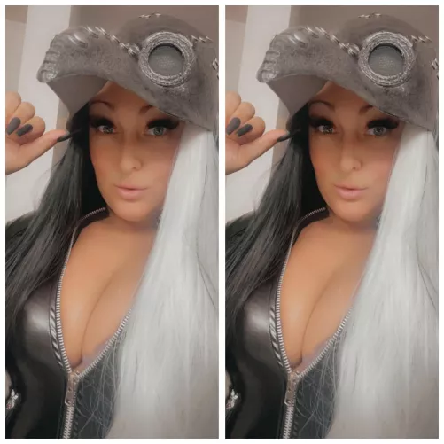 Something about latex by xxtattooed_barbie