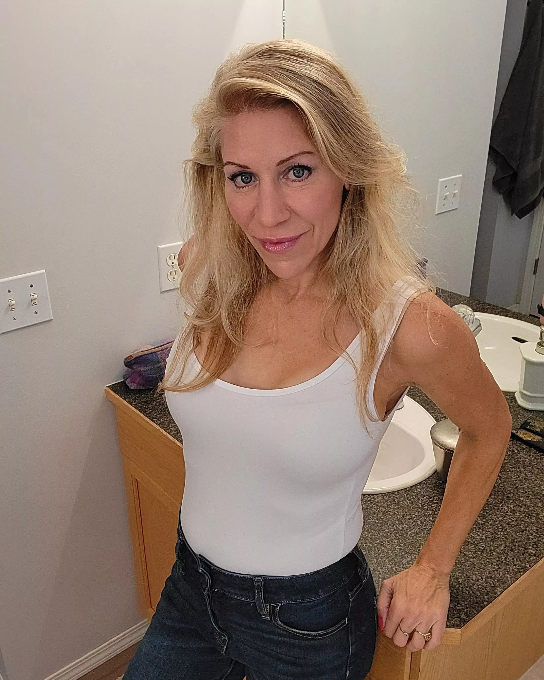 Something different! Be inspired and motivated by following my training, and enjoy hot, racy photos showing how fantastic a runner can look. Free subscription. posted by sunseekgirl