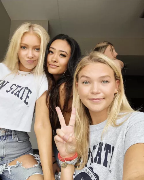 Something slight from Penn State by Gottagetthemhoes22