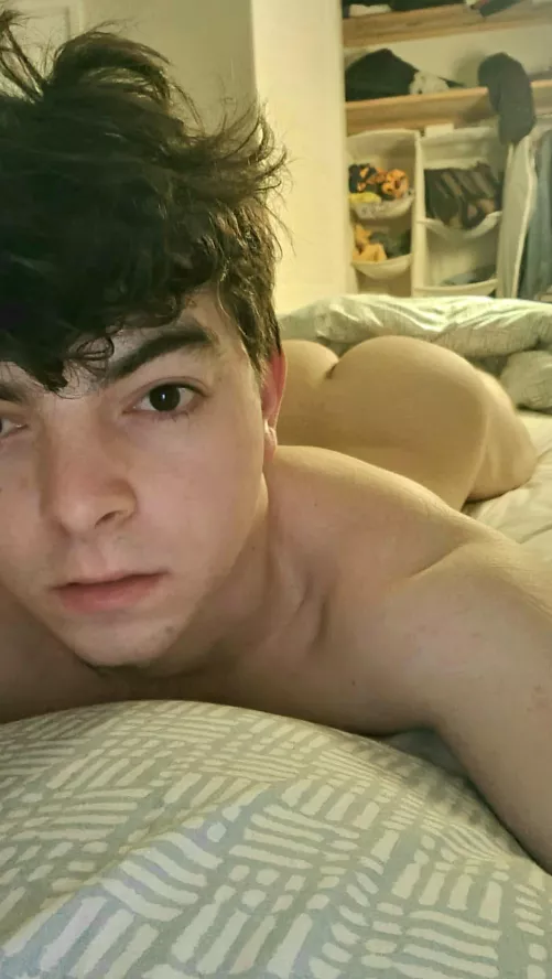 Something Something about Hump Day by LevynTi