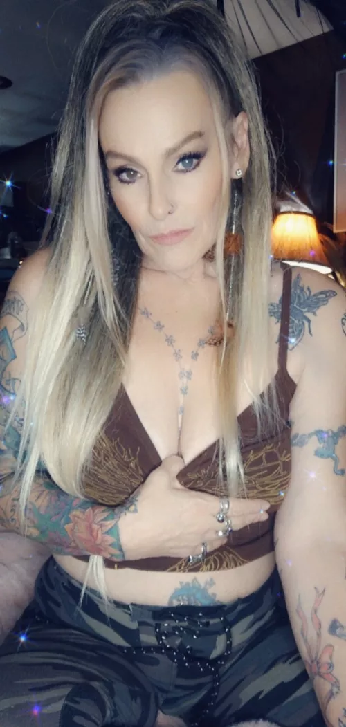 Sometimes I still wear cloths by givemesmore_69